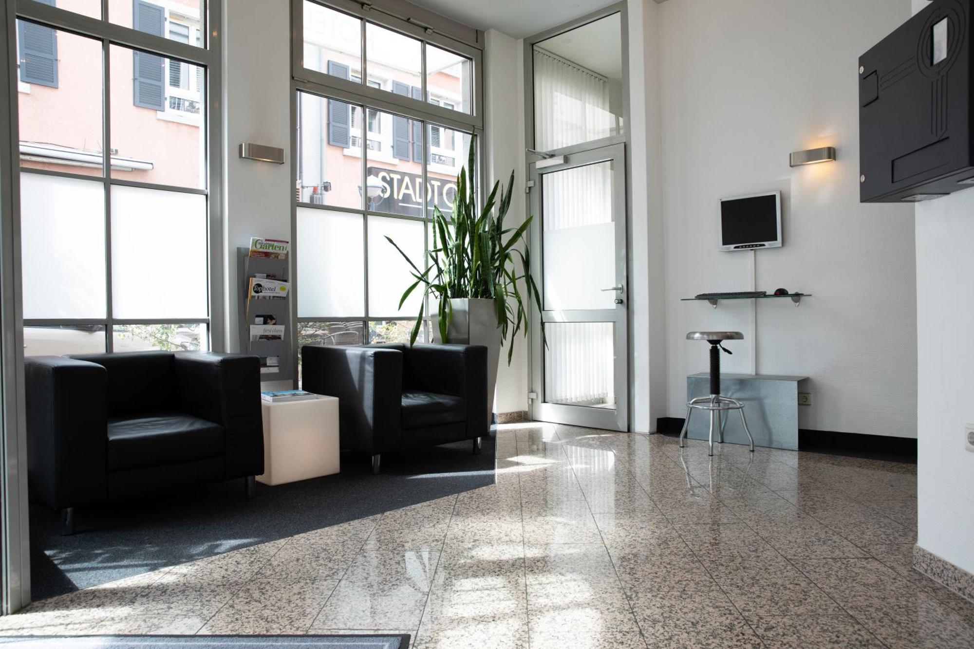 Alfa Hotel Karlsruhe Buitenkant foto