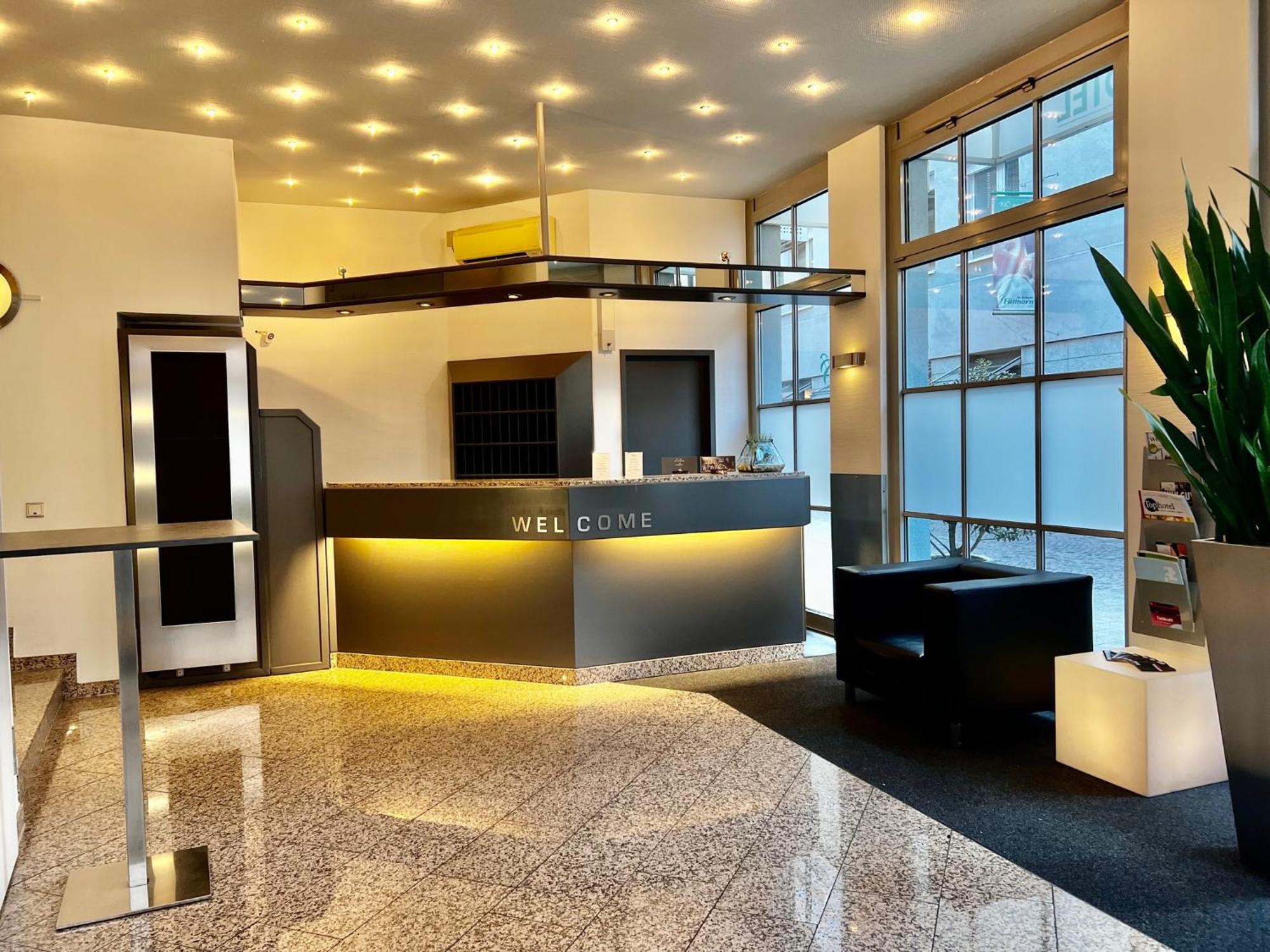 Alfa Hotel Karlsruhe Buitenkant foto