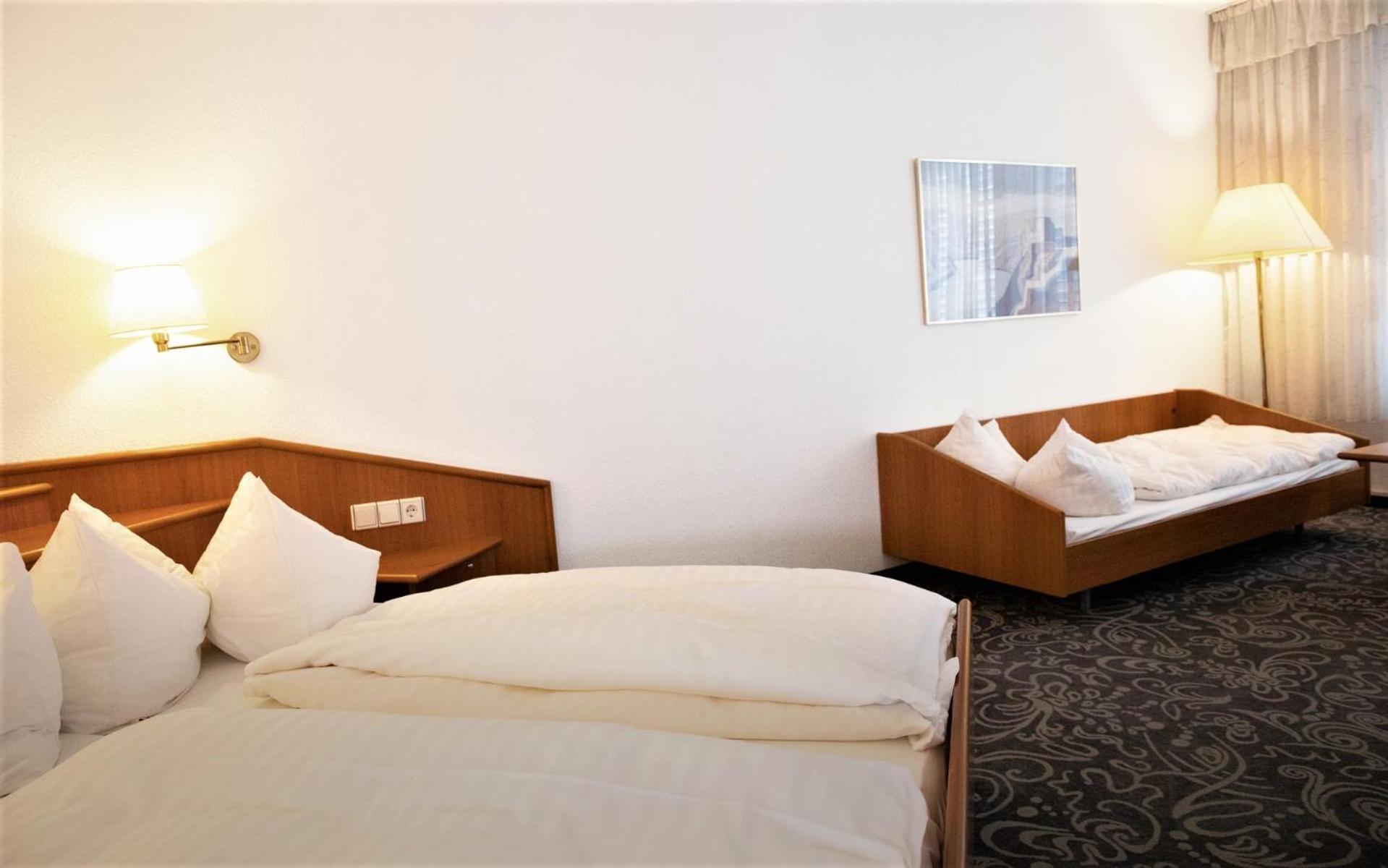 Alfa Hotel Karlsruhe Buitenkant foto