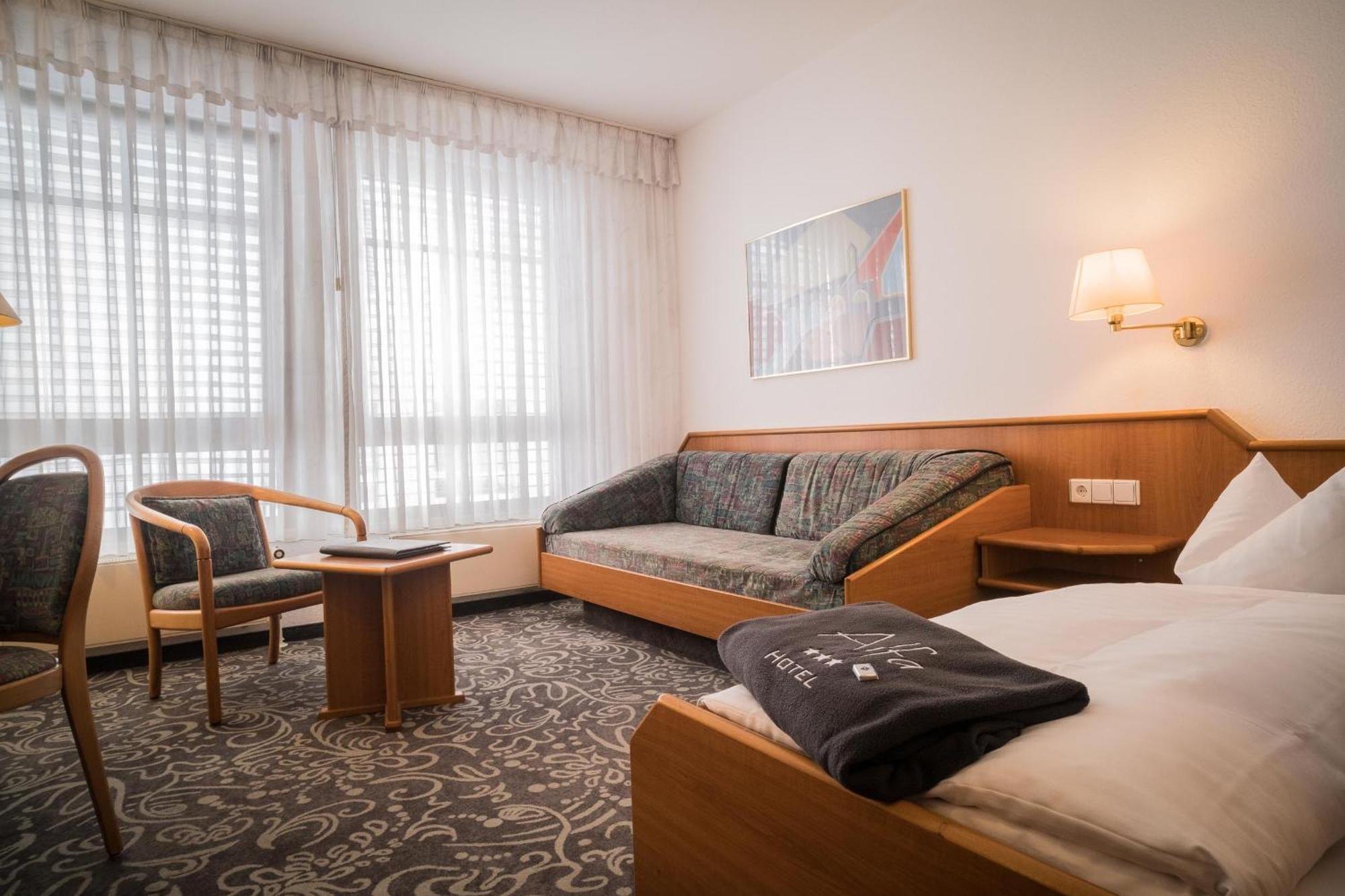 Alfa Hotel Karlsruhe Buitenkant foto