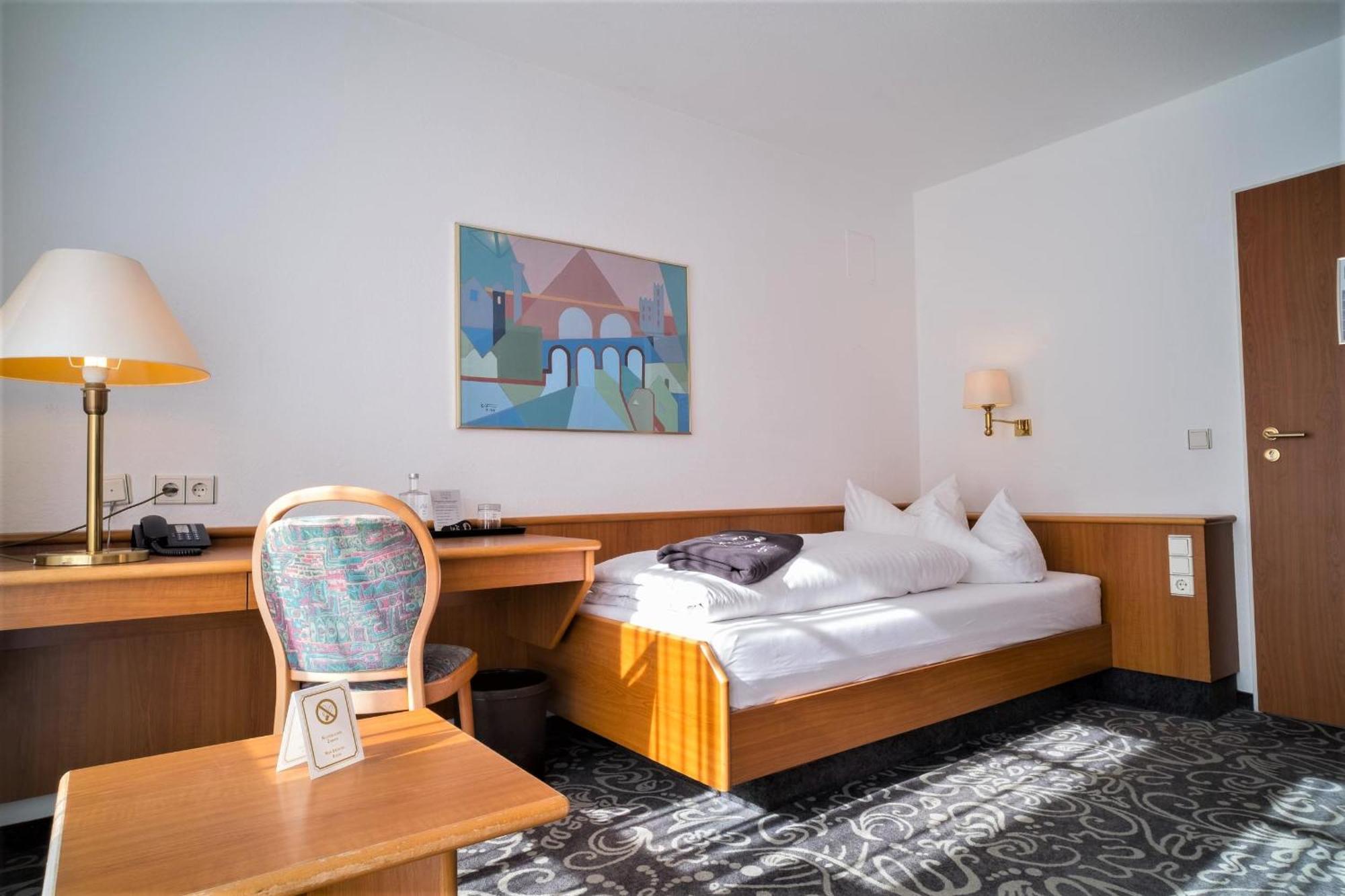 Alfa Hotel Karlsruhe Buitenkant foto