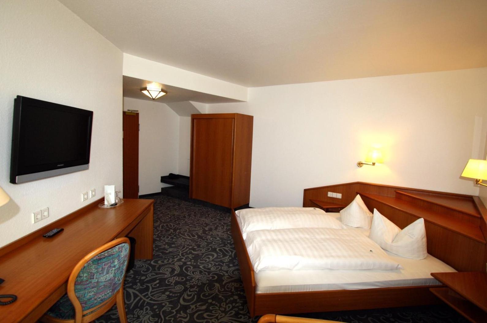 Alfa Hotel Karlsruhe Buitenkant foto