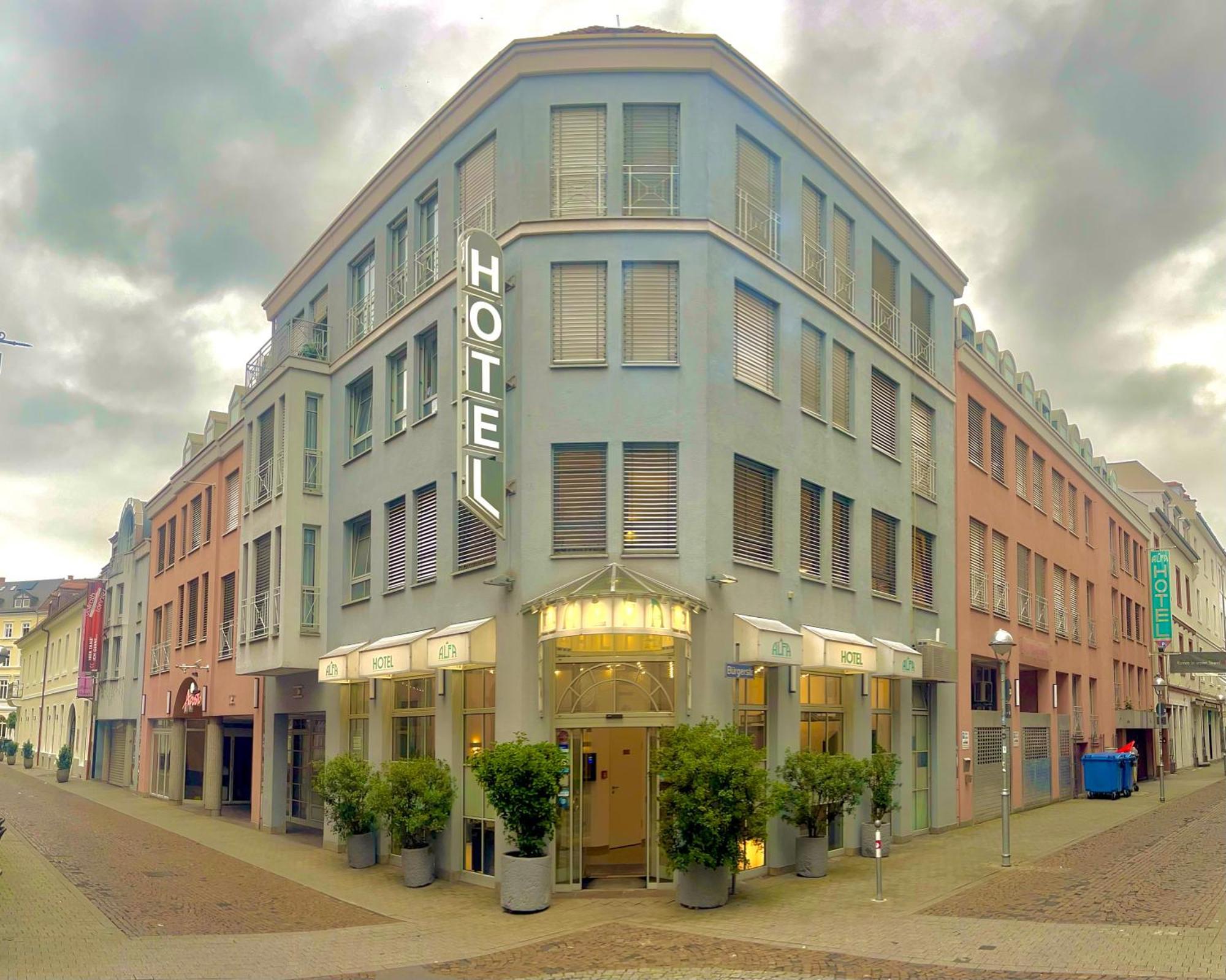 Alfa Hotel Karlsruhe Buitenkant foto